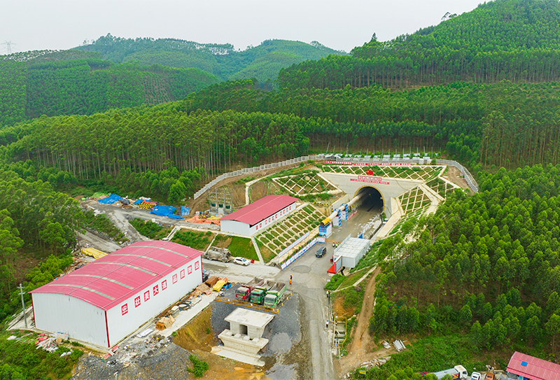 航拍  樂業隧道 (2).jpg