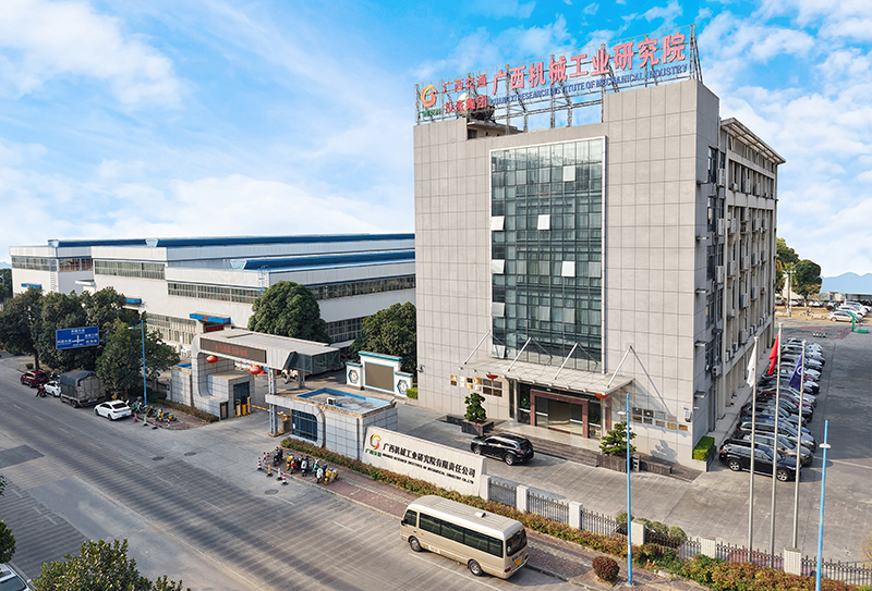 機(jī)械院大門口新航拍圖(加藍(lán)天)(1).jpg 機(jī)械院大門口新航拍圖(加藍(lán)天)(1).jpg